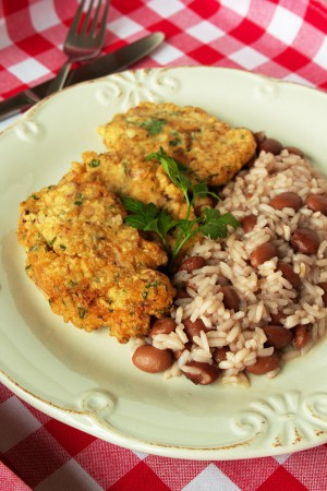 Pataniscas de pota com arroz de feijão